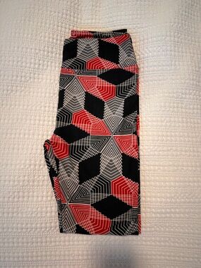 LuLaRoe Black, Red & Gray Geometric Leggings